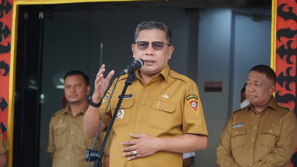 Wali Kota Ambon Siapkan Seragam Baru untuk Seluruh Personel Damkar Ambon pada 2027