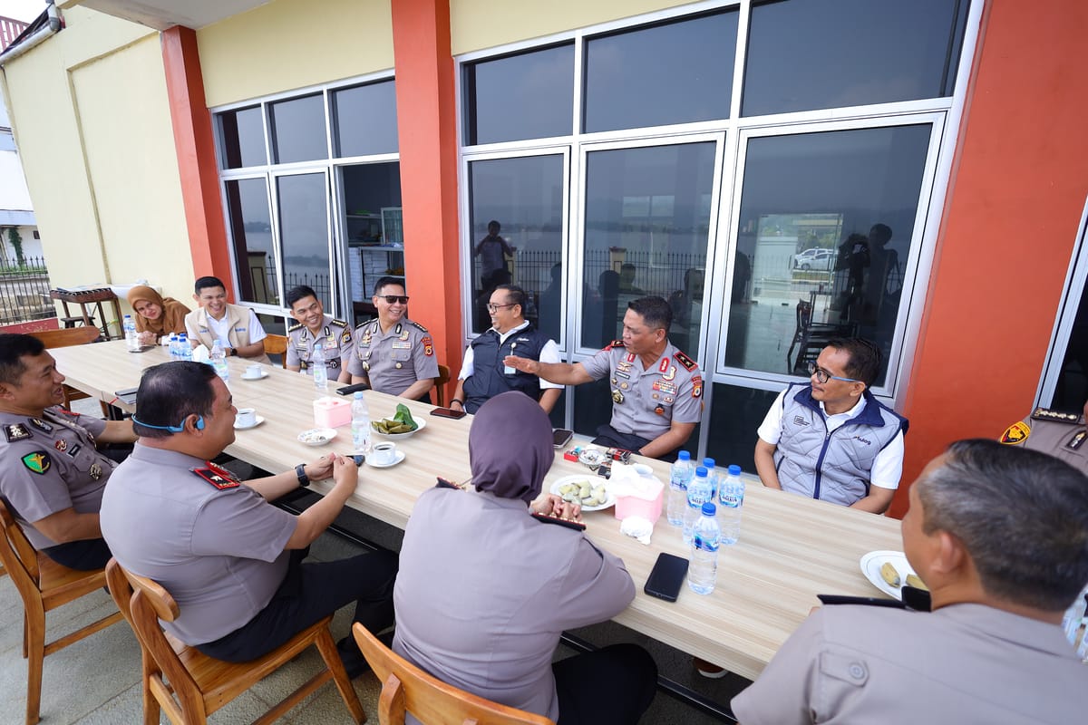 Kapolda Maluku Perkuat Sinergi dengan Bulog, Dukung Ketahanan Pangan dan Stabilitas Daerah