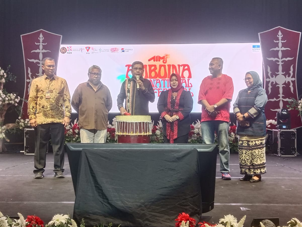 Wali Kota Tak Ingin Ambon Cuma Bangga Jadi Kota Musik, Pendidikan Musik Dibidik Masuk Semua Sekolah