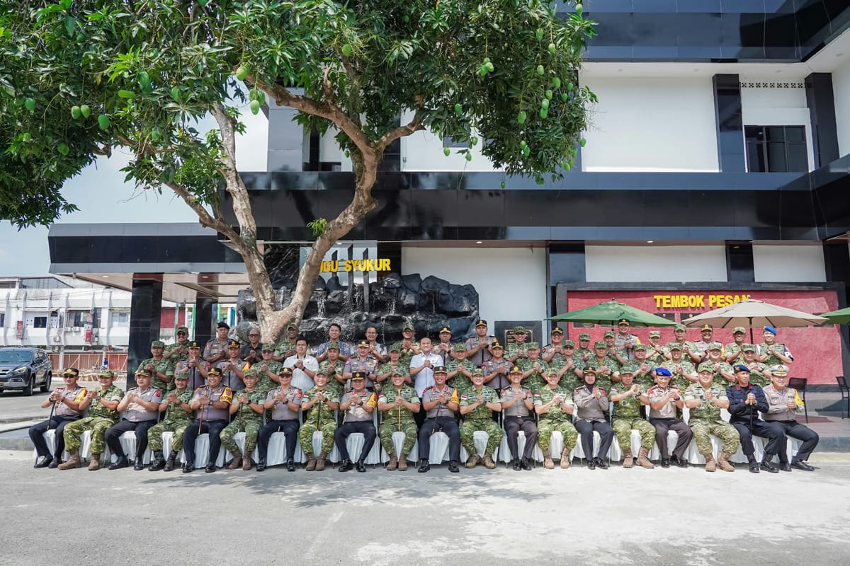 Pangdam dan Kapolda Maluku Perkuat Soliditas TNI-Polri, Jaga Perdamaian di Bumi Raja-Raja