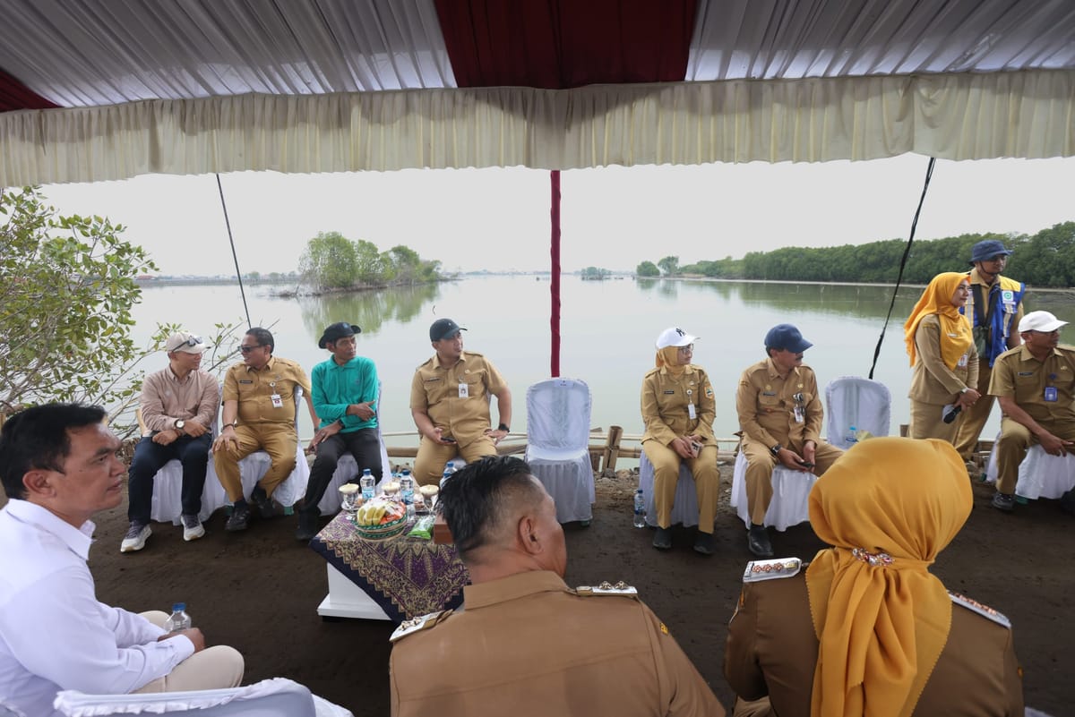 Wagub Taj Yasin: Pembangunan Tanggul Laut Harus Memberikan Manfaat bagi Masyarakat