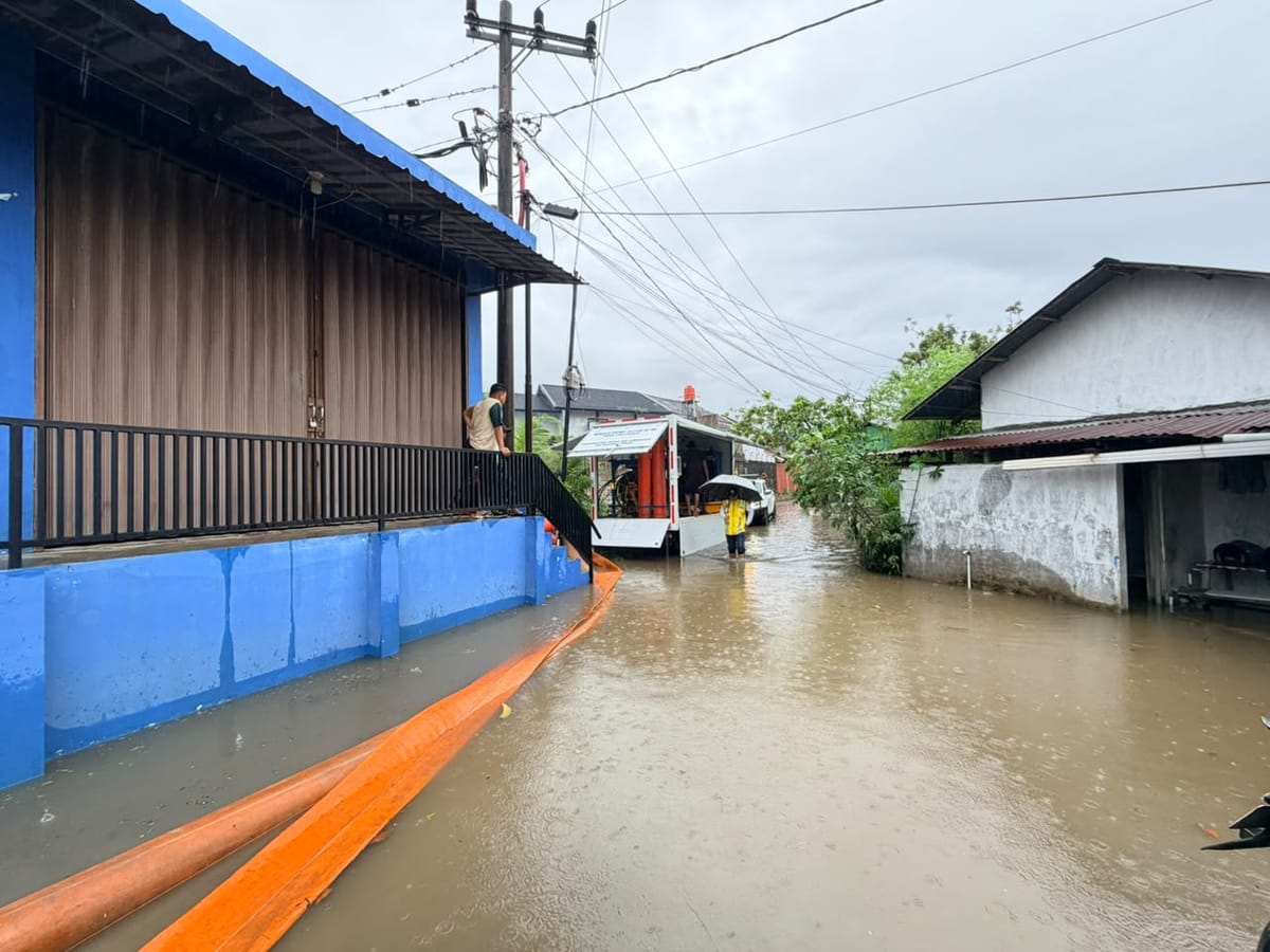Kementerian PU Kerahkan Pompa dan Excavator Tangani Banjir Kota Padang