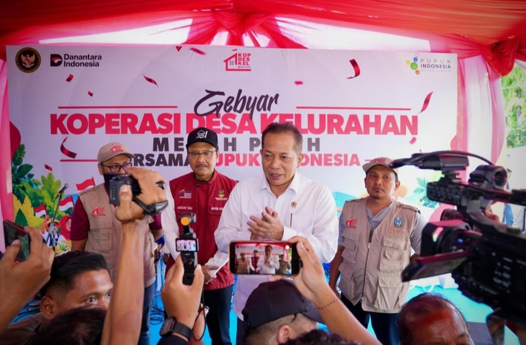 Menkop Pastikan  Operasional KDKMP Di Jatim Beroperasi Secara Bertahap