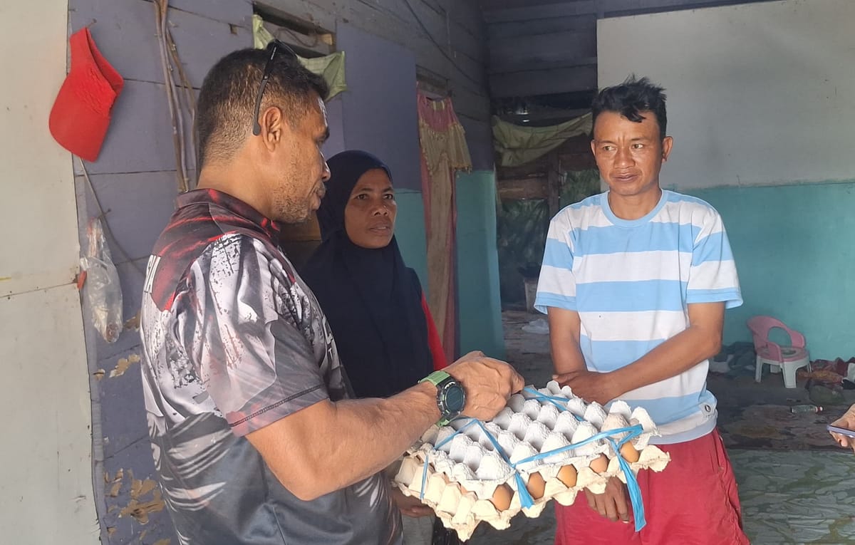 BKKBN Malut Salurkan Bantuan GENTING Delapan Desa di Weda Selatan