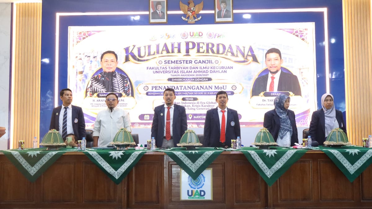 FTIK UIAD Sinjai Gelar kuliah perdana , bahas tantangan pendidikan indonesia di era global