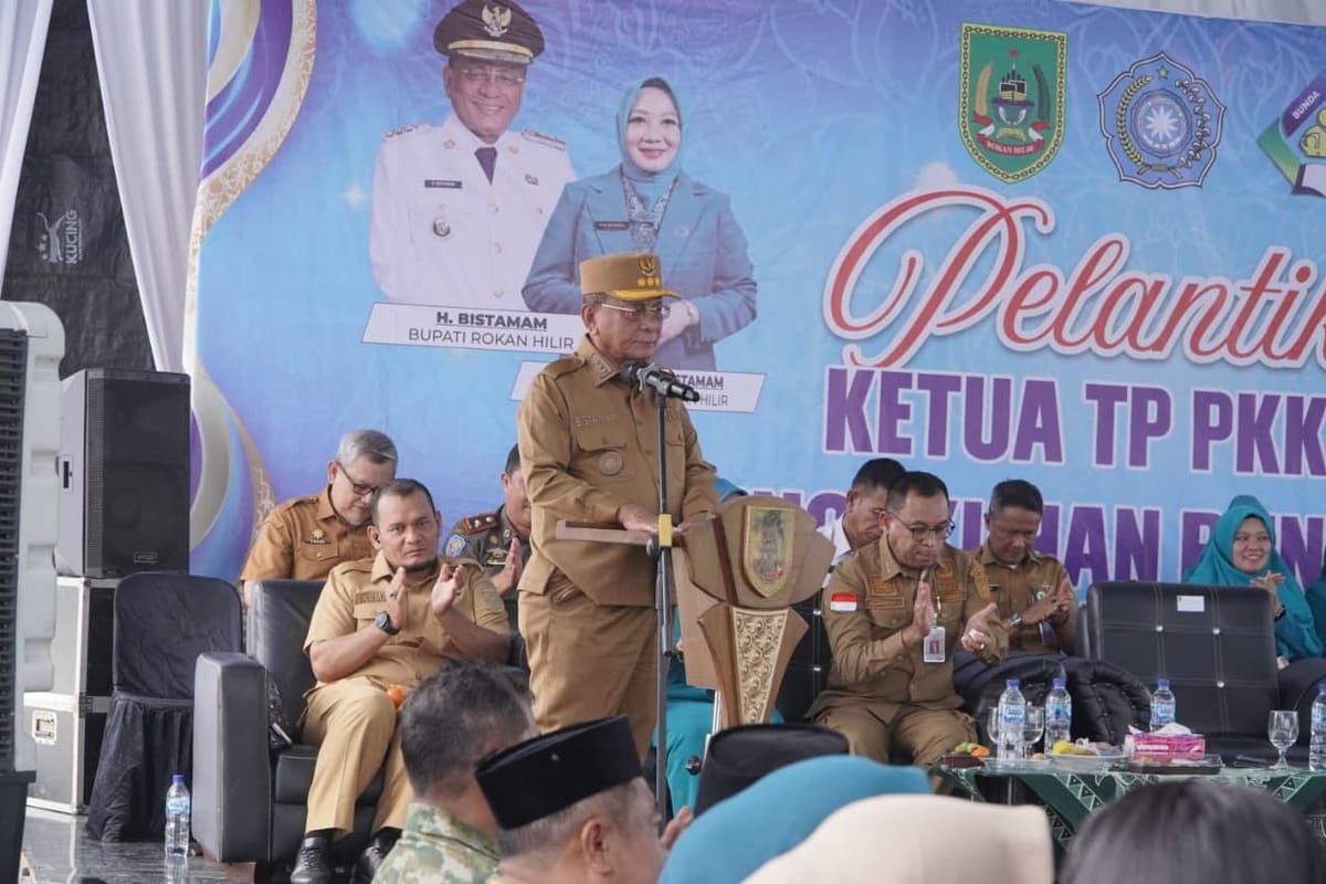 Bupati Rokan Hilir Saksikan Pelantikan Ketua TP PKK dan Pengukuhan Bunda PAUD Kec Balai Jaya