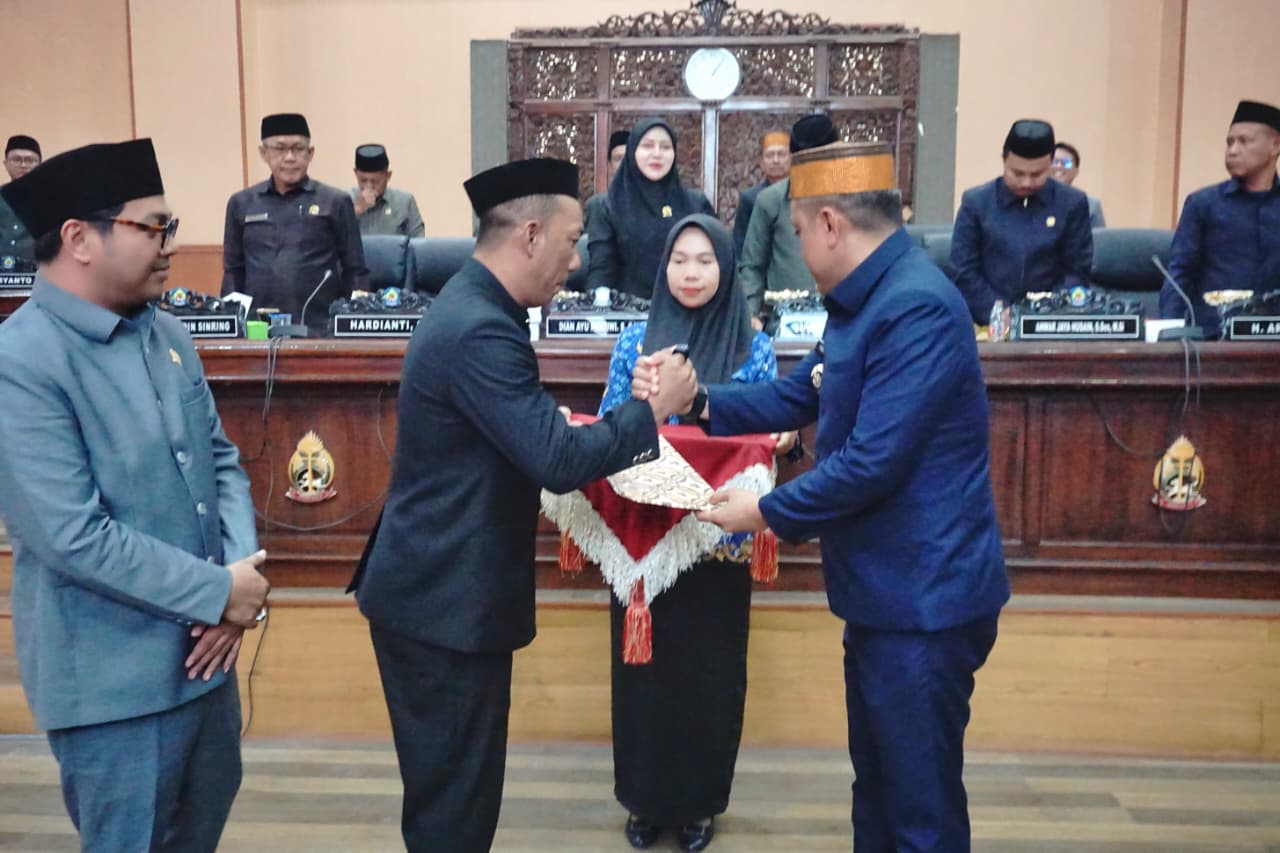 Bupati Jeneponto serahkan Ranperda APBD Tahun Anggaran 2027 kepada DPRD