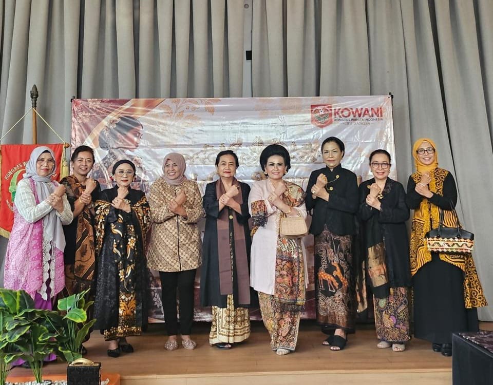 KOWANI Gelar "Golden Memory Batik Jejak Cinta Kasih  Ibu Bangsa"