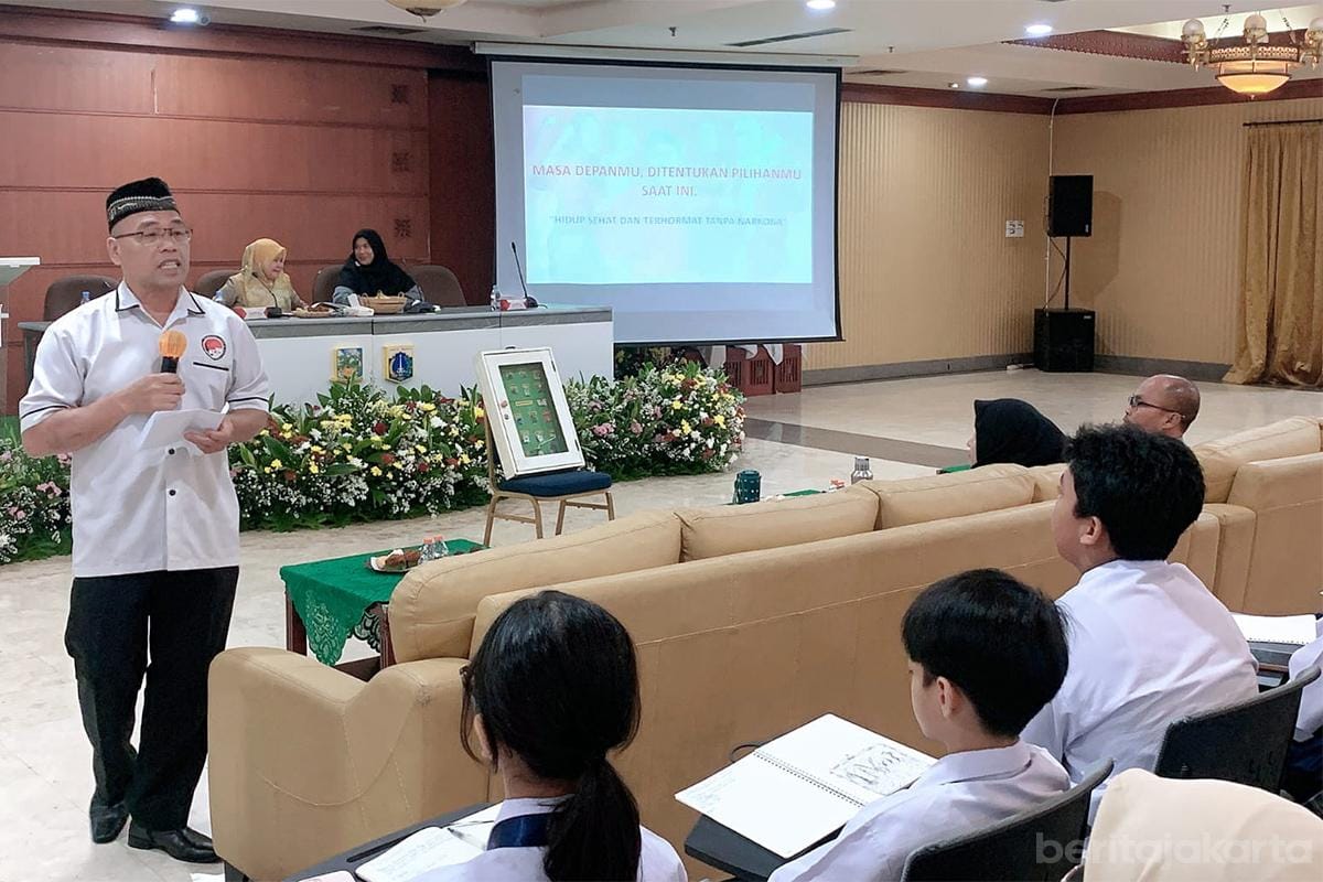 Pelajar SMP di Jakarta Selatan Dibekali Pemahaman Hukum Stop Bullying