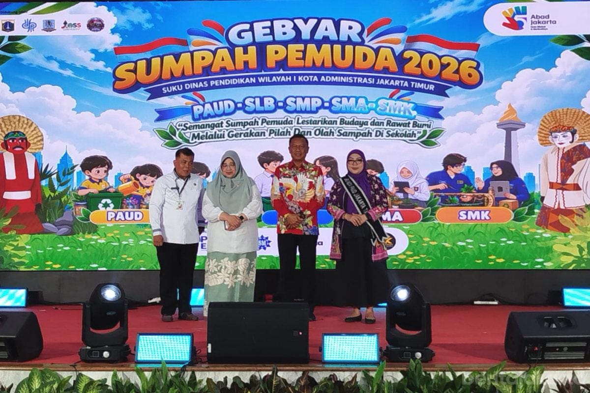 Pelajar Jakarta Timur Sulap Sampah Jadi Kreativitas