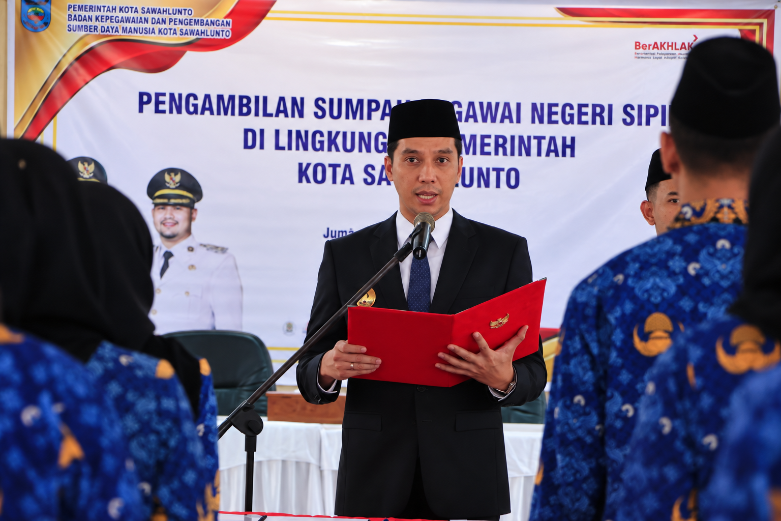 63 CPNS Sawahlunto Resmi Jadi PNS, Walikota Tekankan Integritas dan Disiplin
