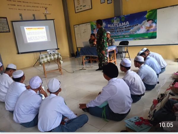 MPLS MA Muhajirin, Danramil Labuan Amas Utara Tanamkan Semangat Nasionalisme
