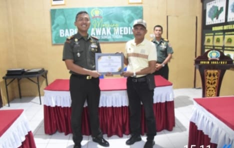 Silaturahmi Kodim dan Media, Dandim 1002/HST Sampaikan Terima Kasih dan Pamit
