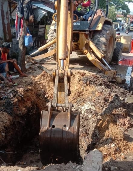 Bocor Pipa Air di Dua Titik Jalan A.Yani Berdampak Pada Kelancaran Distribusi Air PDAM Di Wilayah Banjarmasin Utara