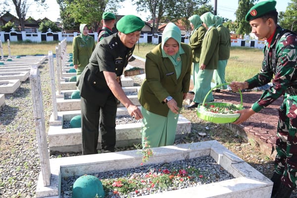 Peringati HUT ke-59 Korem 084/BJ, Kodim 0827/Sumenep Ziarah ke TMP Jokotole