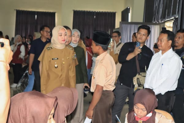 Sebanyak 75 Siswa SRMA  32 Lampung Ikuti Pemeriksaan Kesehatan
