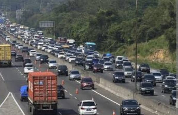 Peningkatan Volume Lalu di Ruas Tol Jabodetabek dan Jawa Barat Libur Panjang Kenaikan Yesus Kristus