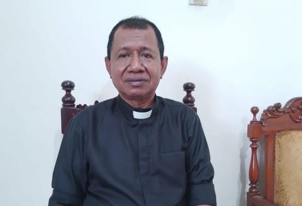 Anggota Jemaat  Gereja Protestan Maluku Dilantik