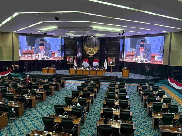 Sejumlah Kursi Kosong  Mewarnai Rapat Paripurna DPRD DKI atas Ranperda P2APBD 2024