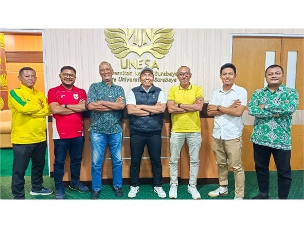 Unesa dan Askot PSSI Surabaya Jalin Kerja Sama Penguatan Wasit Sepak Bola Kelompok Umur