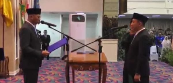 Lantik Sekda, Gubernur Mirzani Minta Rubah Mindset ASN Lebih Profesional