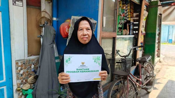 BAZNAS Kalsel Bantu Janda Lansia Terlilit Tunggakan Sewa Rumah
