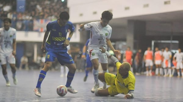 Final Futsal Putra Kota Surabaya Versus Kota Malang Ricu Dihentikan.