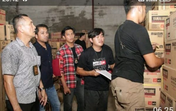 Ratusan Pelumas Diduga Palsu Diamankan Polda Kalbar, Nilai Kerugian Fantastis!