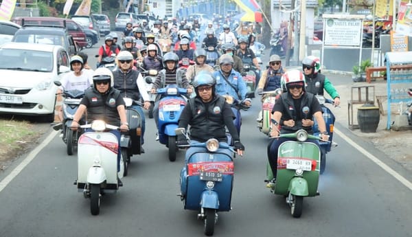 Ribuan Scooteris Serbu Kota Batu, Angkat Pariwisata Lewat Batu Vespa Fest