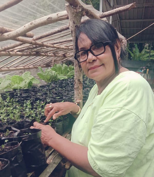 Dulu berdayakan guru,  Pensiun Kantoran,  Pengawas Sekolah ini, beralih  profesi  berdayakan lingkungan  produktif.