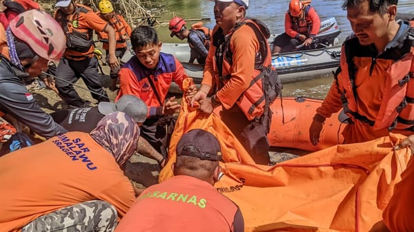 Mahasiswi UNS Solo , Lompat Dari Jembatan Jurug Ditemukan Meninggal