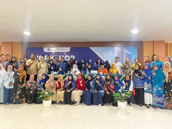 Dorong Pembelajaran Interaktif, HMP Pendidikan Fisika Unismuh Makassar Gelar Seminar Nasional Inovasi Teknologi Digital
