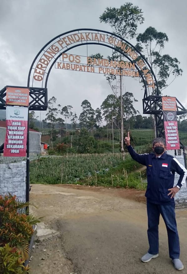 Pendaki Gunung Slamet Jelang Hut ke-80 RI Masih Sepi.