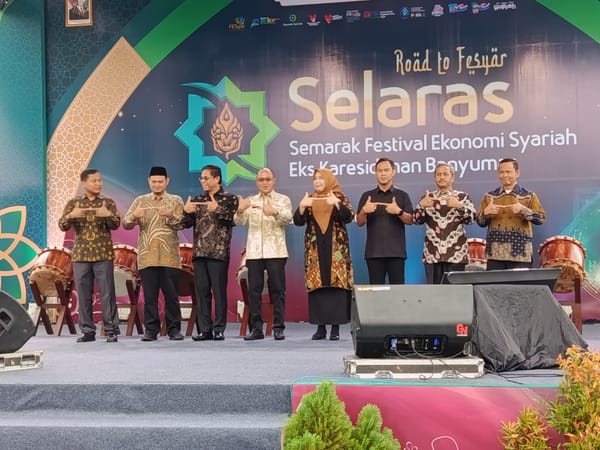 Melalui Semarak Festival Ekonomi Syariah -Selaras 2025, Dorong Sinergi Ekonomi Syariah Di Banyumas Raya.