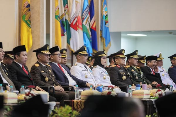 Gubernur Mirza Saksikan Peringatan Detik Detik Proklamasi Secara Virtual