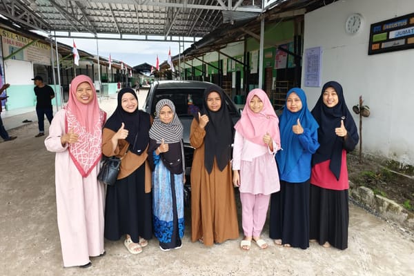 Dua Siswi MI Terpadu Berkah Siap Ikuti Olimpiade Bahasa Arab Tingkat Provinsi Kalimantan Tengah