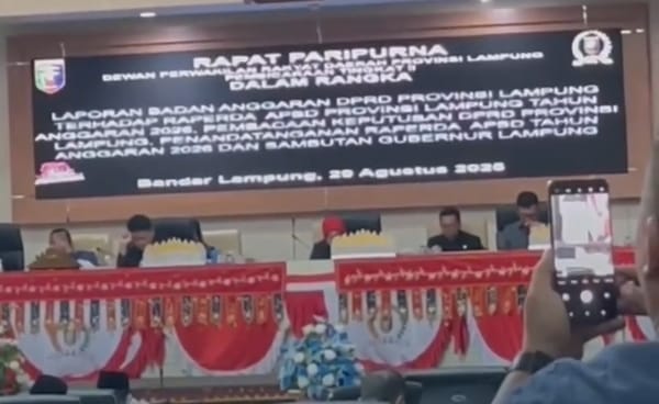 Rapat Paripurna DPRD Lampung Setujui Raperda APBD TA 2026 Disyahkan Jadi Perda