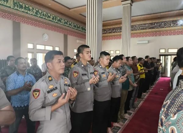 Wujudkan Solidaritas, Polda Lampung Gelar Sholat Gaib Untuk Afan Kurniawan