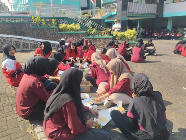 UIBU Gelar “Sabar” untuk Sambut 1.117 Mahasiswa Baru