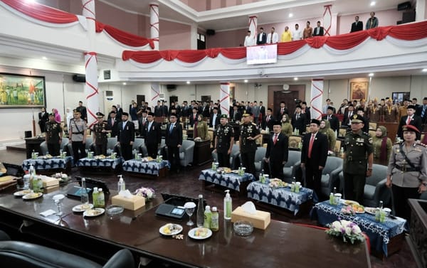Wali Kota Batu Hadiri Rapat Paripurna Istimewa DPRD untuk Dengarkan Pidato Kenegaraan Presiden RI