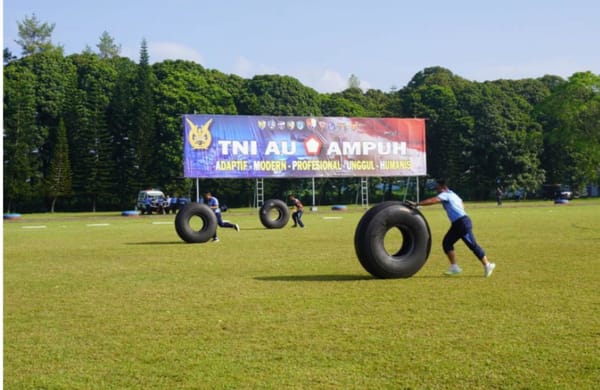 Dorong Ban Herkules hingga Balap Karung, Lanud Abd Saleh Rayakan Kemerdekaan Penuh Canda