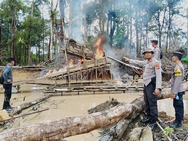 Tim Gabungan Temukan Aktivitas PETI di Sungai Tekudum, Satu Lanting Jek Dibakar