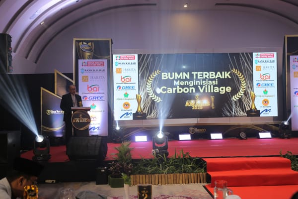 Pelindo Regional 2 Pontianak Raih Penghargaan BUMN Terbaik Lewat Program Carbon Village 2025