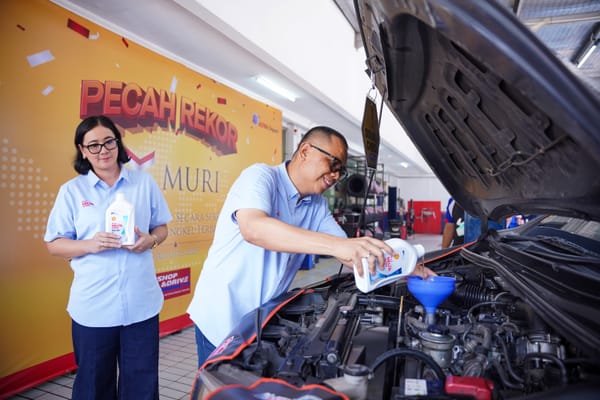 Pecahkan Rekor MURI Ganti Oli Mobil Serentak Terbanyak Astra Otoparts dan Shell Indonesia