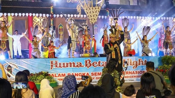 Kontes Huma Betang Night Palangka Raya ke 11 dihadiri delegasi Seminar Internasional