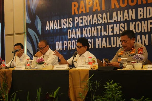 Sekda Wakili Gubernur Paparkan Materi Strategi Penanganan Konflik Sosial dan Potensi Sosial di Provinsi Maluku