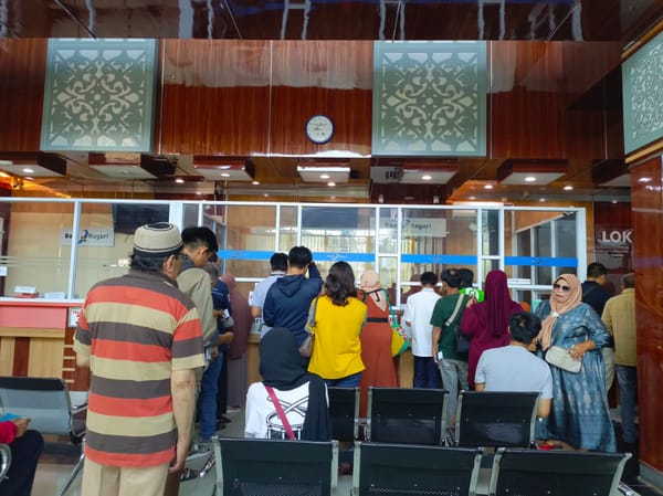 Warga serbu Samsat Padang, manfaatkan Pemutihan Pajak