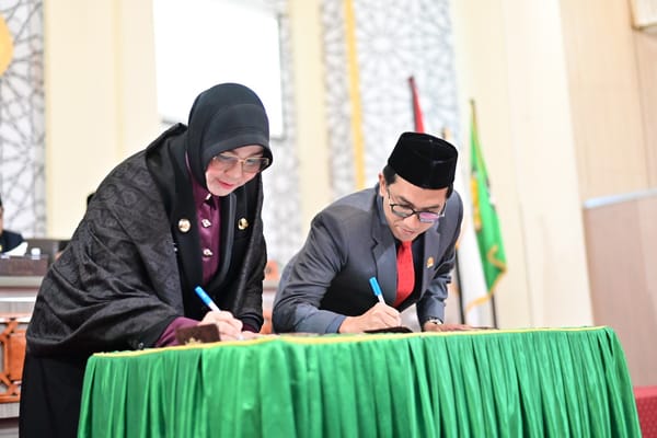 DPRK dan Pemko Banda Aceh Tandantangani MoU KUA-PPAS Perubahan APBK