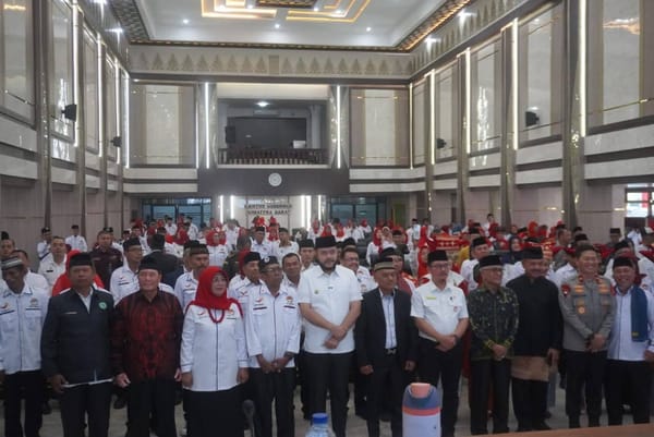 LAKAM Sumbar Resmi Berdiri, Azwar Siri Dikukuhkan Jadi Ketua Umum