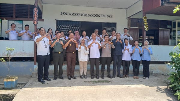 Wabup Syamsul Rizal & Forkopimda Tes Food MBG di SMA Negeri 1 Bengkayang